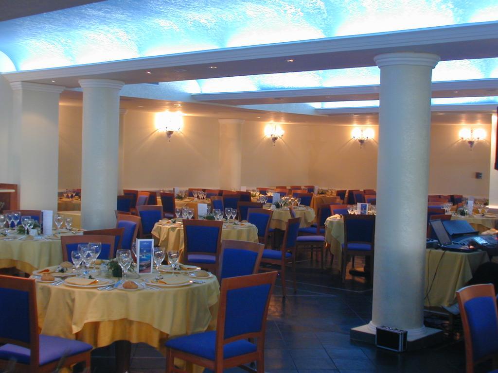 Estella Club مونتيبيان المظهر الخارجي الصورة